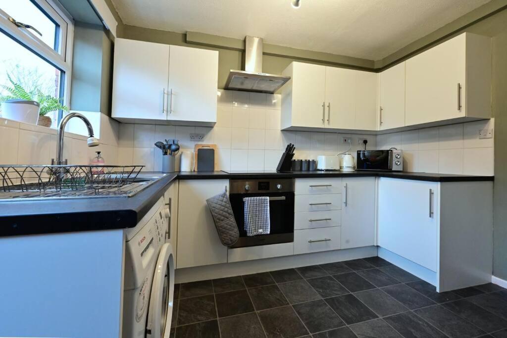 Reduced Rates For Weekly, Monthly And Longer Stays Durham Exterior photo